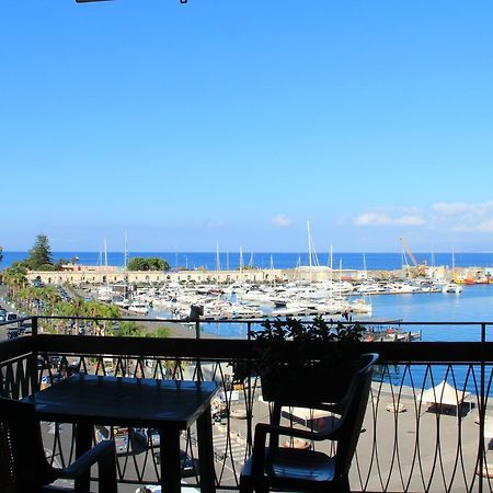 B.&B Margaret'S House Bed & Breakfast Milazzo Bagian luar foto