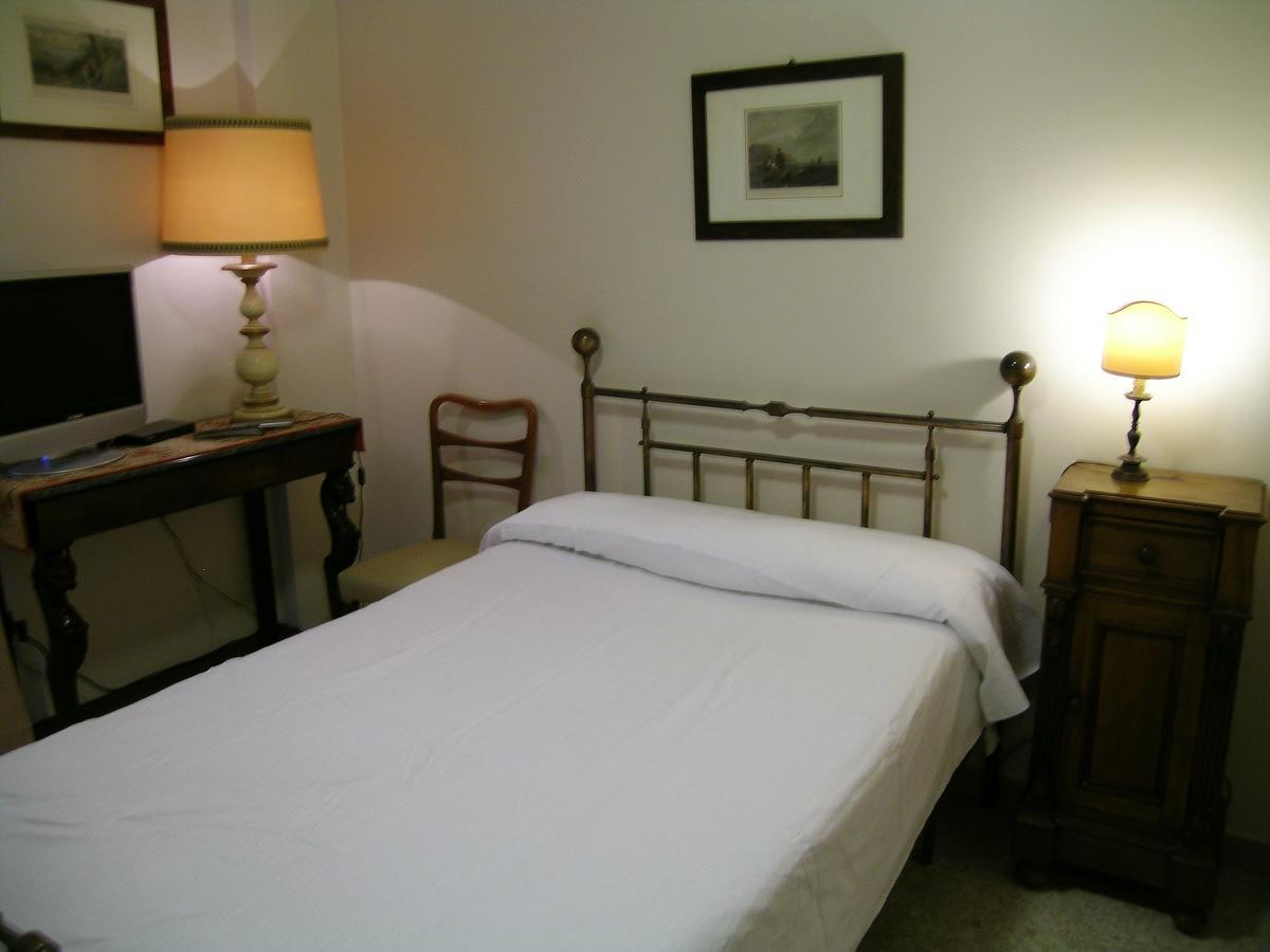 B.&B Margaret'S House Bed & Breakfast Milazzo Bagian luar foto